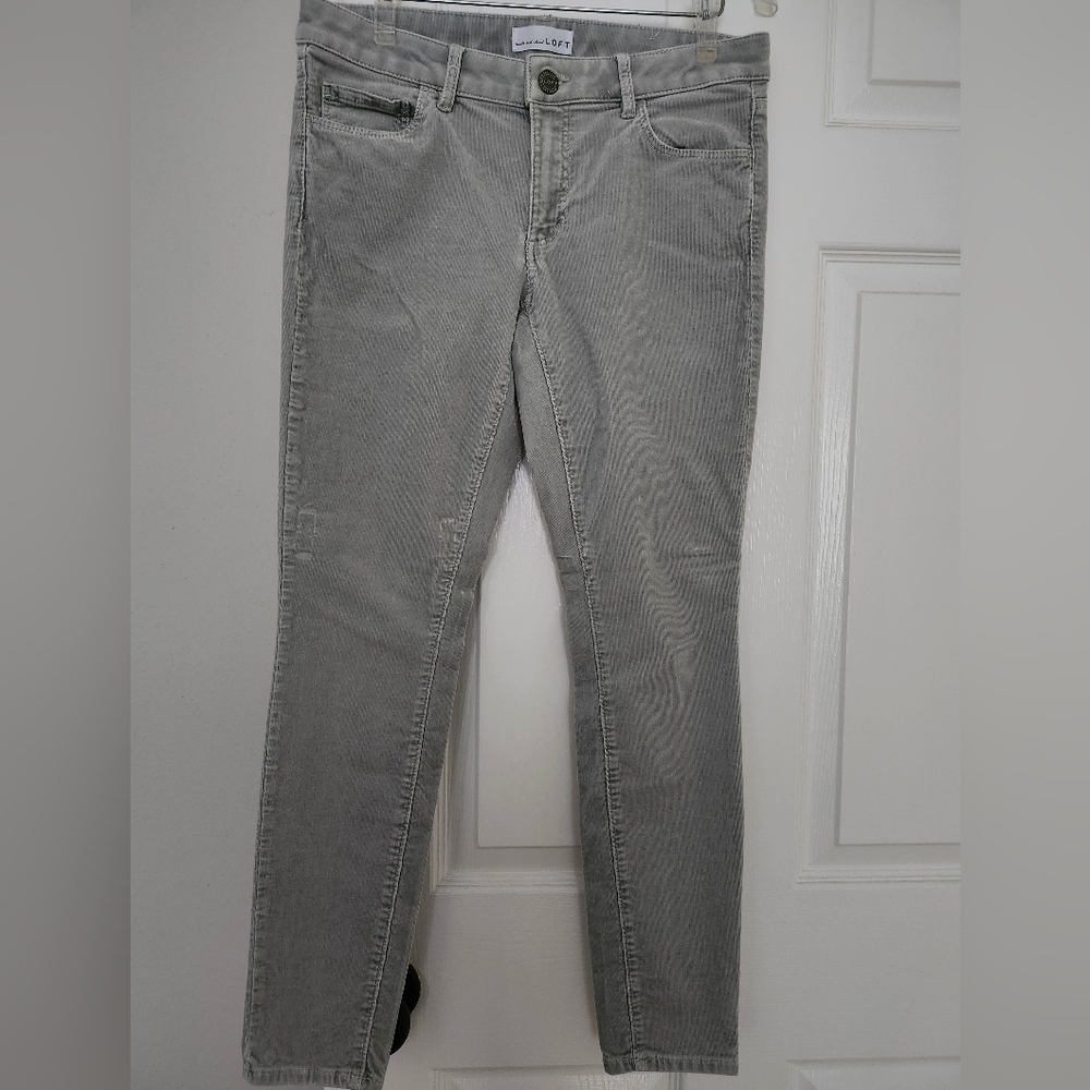 LOFT grey skinny jeans - size 26/2